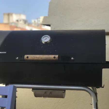 Lets Holidays Centric With Parking Apartment *