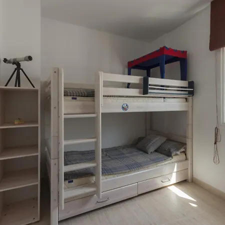 Apartment Lets Holidays Centric With Parking Tossa de Mar