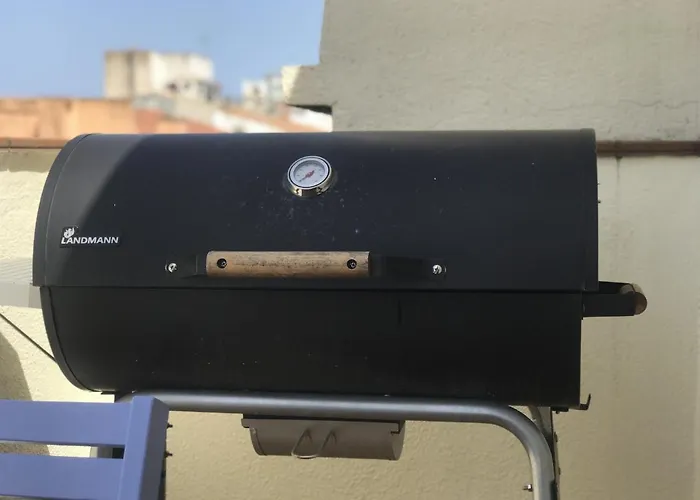 Lets Holidays Centric With Parking Apartment *